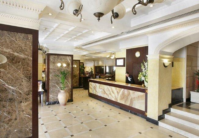 Chelsea Plaza Hotel Дубай Интериор снимка